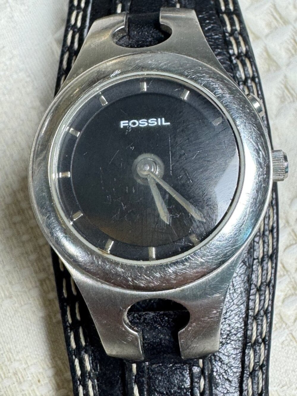 Fossil Big Tic Black Leather Band Stainless Steel Wristwatch Vintage Womans